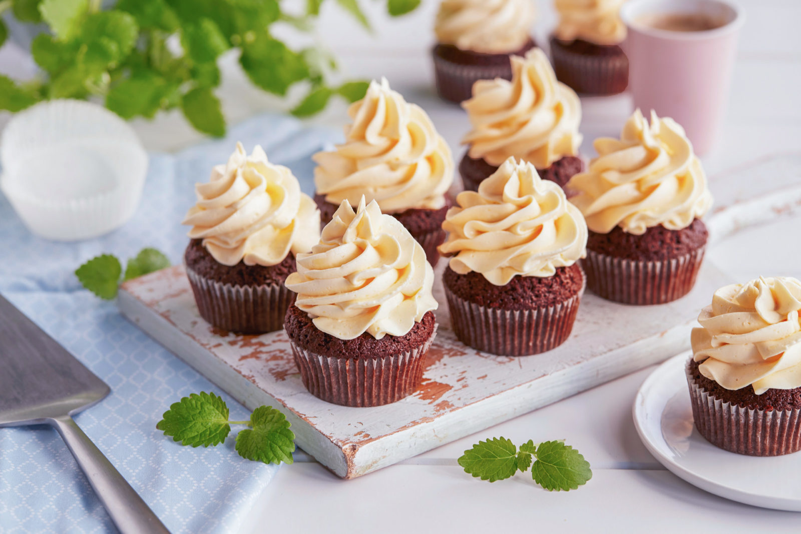 Tysk smørkrem perfekt glasur til muffins Oppskrift fra Melange