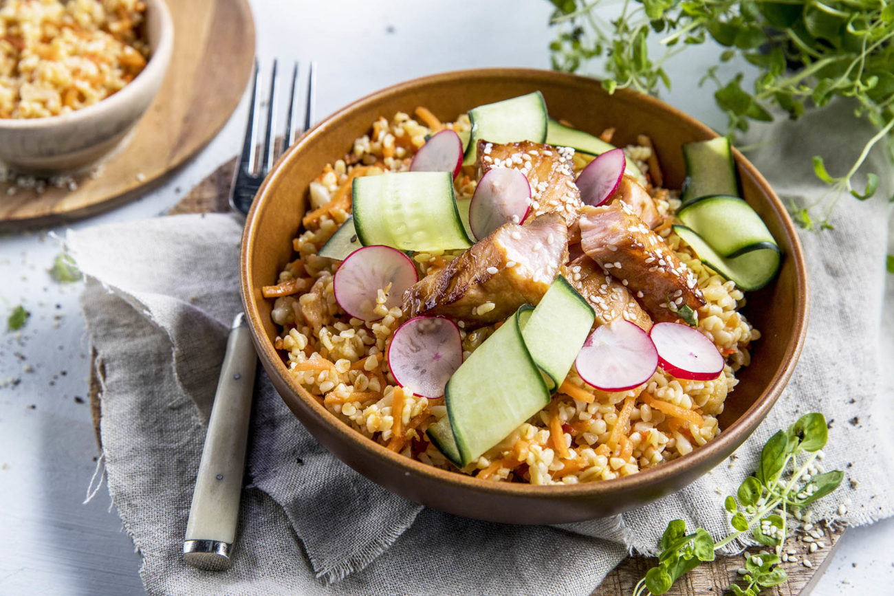 Bulgur bowl med asiatisk laks