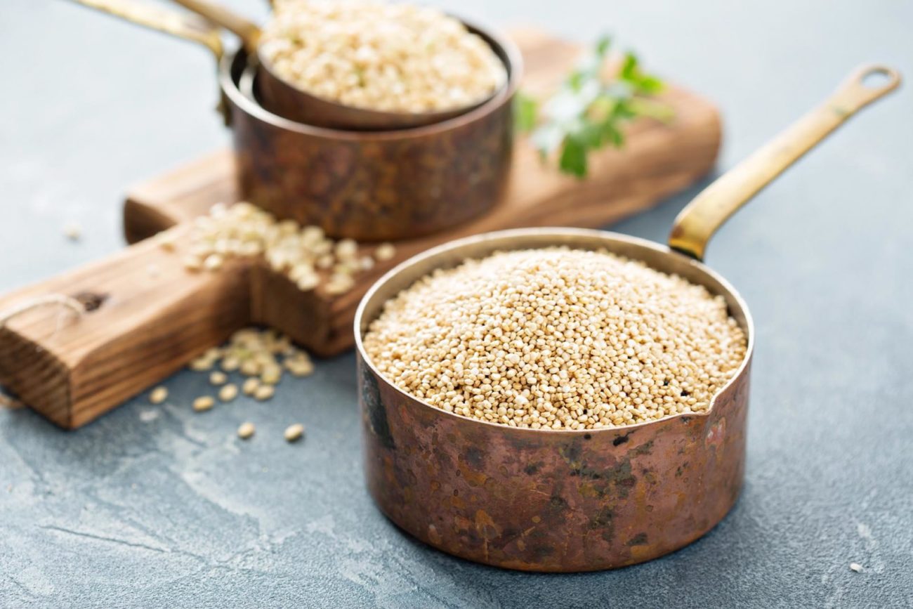 quinoa-korn i kasserolle